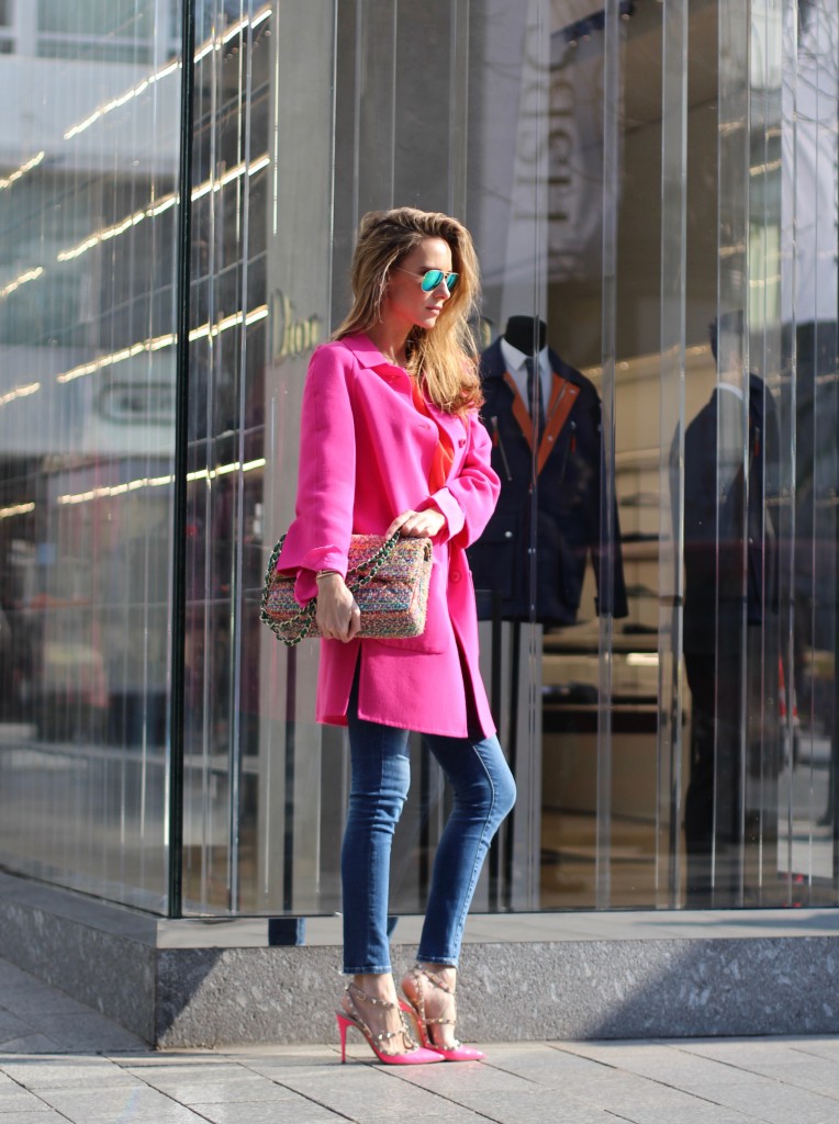 Alexandra Lapp wearing Prada, Chanel, AG Jeans, Equipment, Parentis, Valentino, Ray-Ban, Cartier