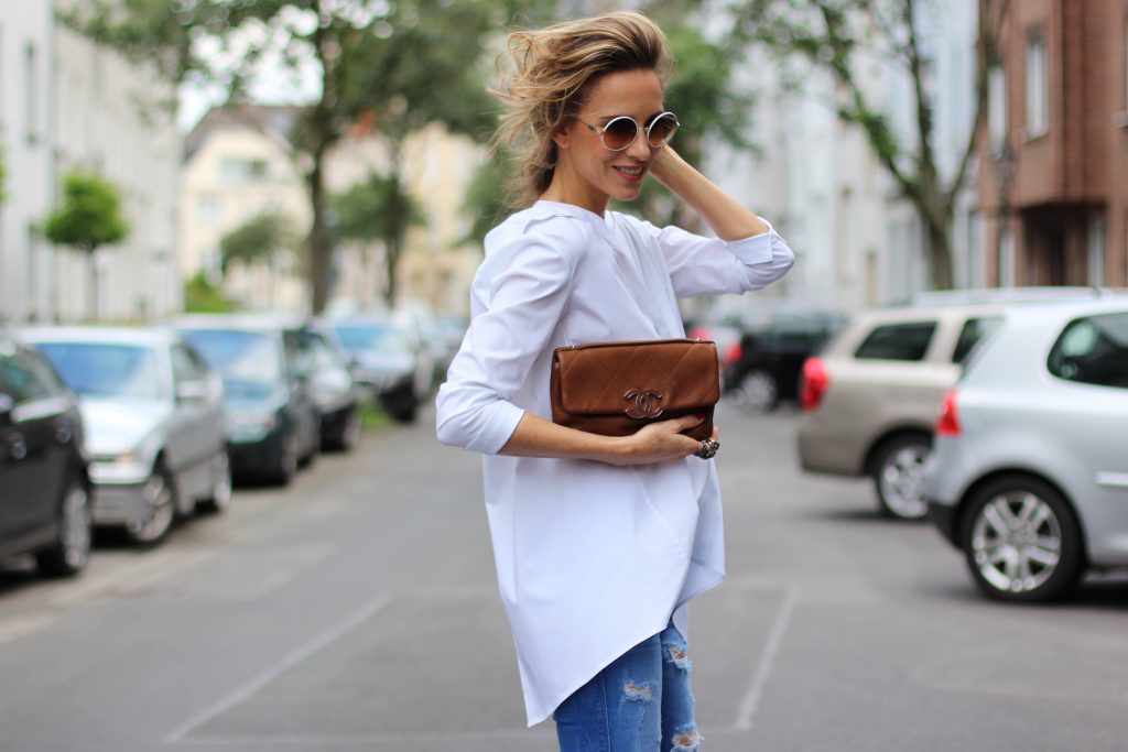 Alexandra Lapp wearing a white shirt from Steffen Schraut, Zara, Christian Louboutin, Chanel, Chanel vintage, BCBG, Chrome Hearts