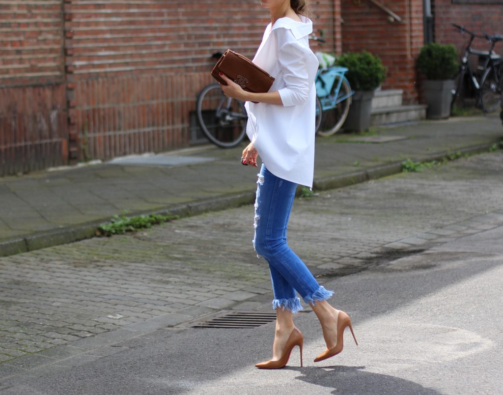 Alexandra Lapp wearing a white shirt from Steffen Schraut, Zara, Christian Louboutin, Chanel, Chanel vintage, BCBG, Chrome Hearts