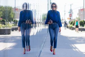 back to front shirt Steffen Schraut, Levis jeans, Alexander Mc Queen, Dior sunglasses, Gianvito Rossi pumps