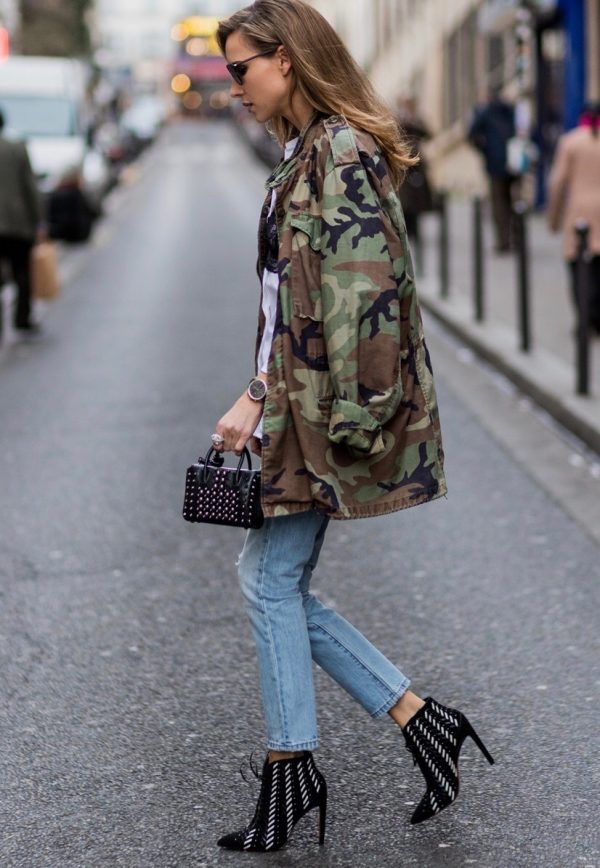 BRA OVER SHIRT TREND Blog Alexandra Lapp