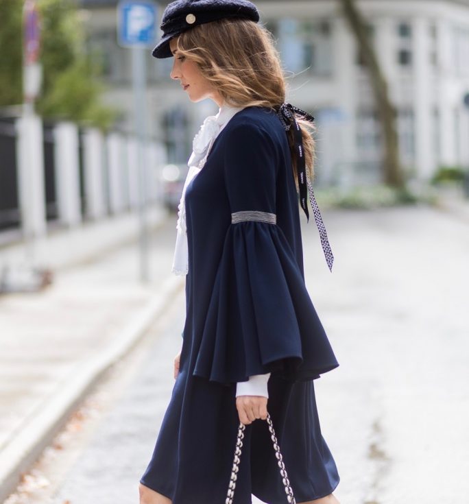 oversized neck tie