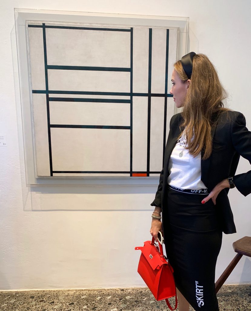 Venice Biennale 2019, Alexandra Lapp during art exhibition with Culture & Travel Club 