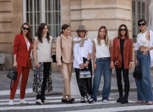 Alexandra Lapp joins COMMA FASHION on a weekend trip to Paris together with strong women dedicated to female empowerment - #strongertogether