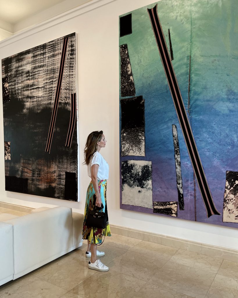 Alexandra Lapp enjoys and discovers art and culture as a unique emotional adventure together with Culture & Travel Club at Art Basel Miami 2021.