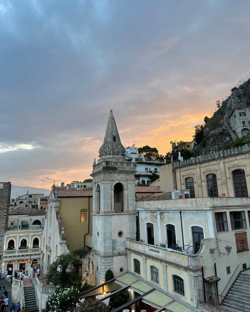Alexandra Lapp had the pleasure to spend her birthday week at the beautiful San Domenico Palace, Taormina, A Four Seasons Hotel on the island of Sicily.