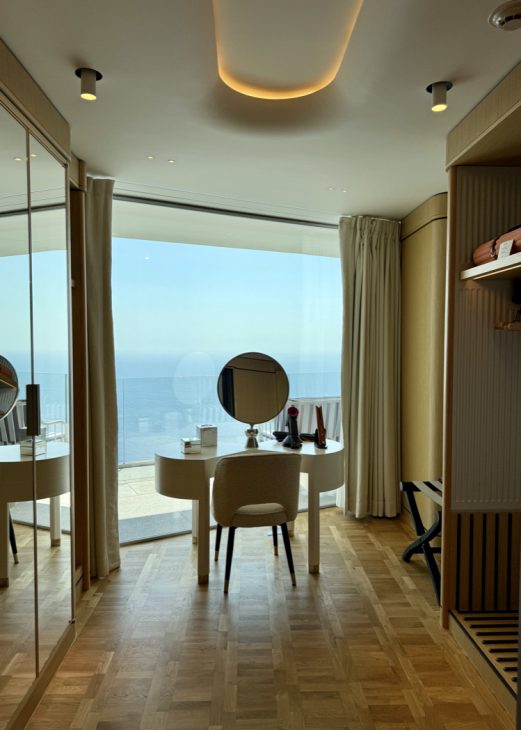 Alexandra Lapp returns to The Maybourne Riviera, a hotel perched high above the Mediterranean in Roquebrune-Cap-Martin and overlooking the sparkling lights of Monte-Carlo, it is a retreat where architecture, design, and nature exist in perfect harmony, suspended between horizon and sea.