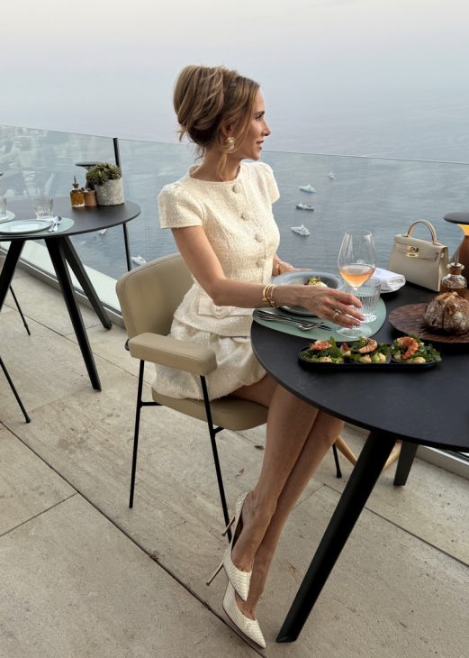 Alexandra Lapp returns to The Maybourne Riviera, a hotel perched high above the Mediterranean in Roquebrune-Cap-Martin and overlooking the sparkling lights of Monte-Carlo, it is a retreat where architecture, design, and nature exist in perfect harmony, suspended between horizon and sea.